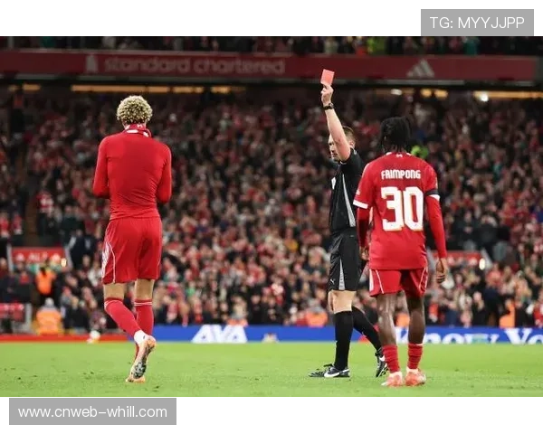 利物浦右后卫危机持续，弗林蓬、布拉德利伤缺致索博客串右闸